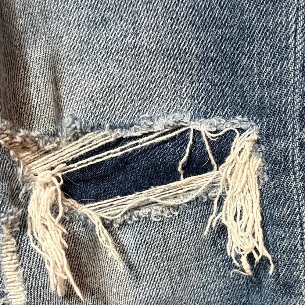 Altar'd State Distressed Ankle Jeans in Blue - Picture 4 of 8